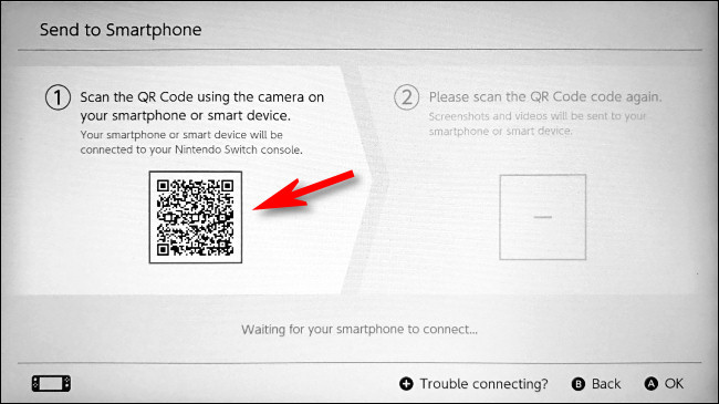 Usando su dispositivo inteligente, escanee el primer código QR en el Switch.