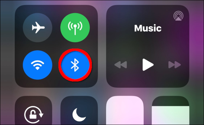 Appuyez sur le bouton Bluetooth de votre iPhone pour l'activer.