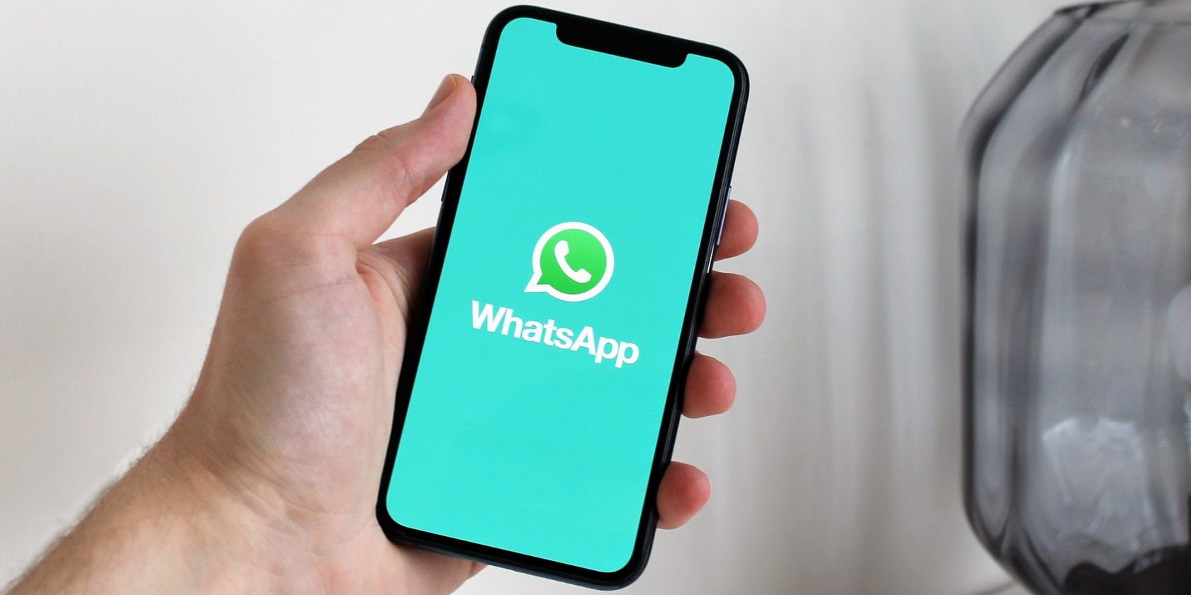 Immagini e contenuti multimediali di WhatsApp non vengono scaricati? Ecco perché e come risolverlo